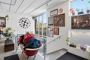 2425 Lyndale Ave S, Minneapolis, MN 55405 - Photo 12