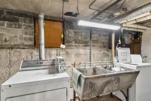 2425 Lyndale Ave S, Minneapolis, MN 55405 - Photo 78