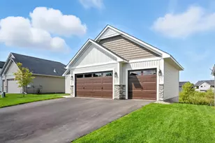 1703 Spruce St, Farmington, MN 55024 - Photo 6