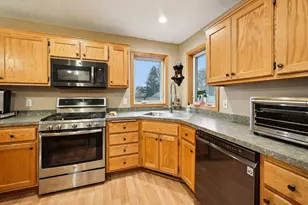 218 Birch Rd, Wyoming, MN 55092 - Photo 8