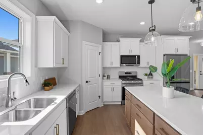 9815 Pinehurst Drive, Elko New Market, MN 55020 - Photo 6