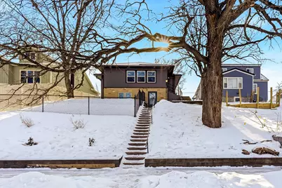 1411 Woodland Avenue, Eau Claire, WI 54701 - Photo 2