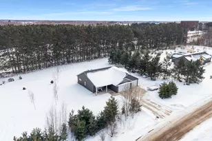 1400 Carriage Hill Dr, Hinckley, MN 55037 - Photo 36