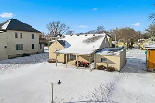 809 3rd St SW, Waseca, MN 56093 - Photo 36