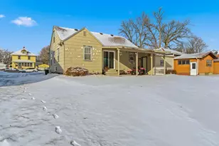 809 3rd St SW, Waseca, MN 56093 - Photo 30