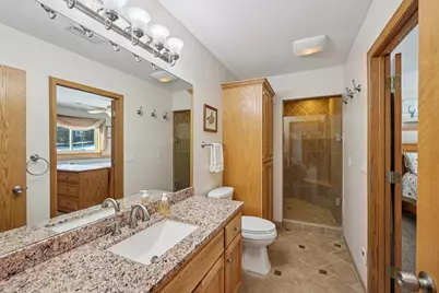 6806 Aldrich Avenue N, Brooklyn Center, MN 55430 - Photo 32