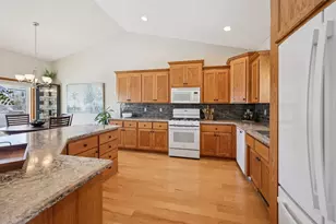 6806 Aldrich Ave N, Brooklyn Center, MN 55430 - Photo 20