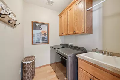 6806 Aldrich Avenue N, Brooklyn Center, MN 55430 - Photo 24