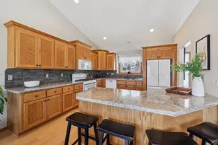 6806 Aldrich Ave N, Brooklyn Center, MN 55430 - Photo 8