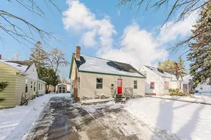 427 13th St S, Moorhead, MN 56560 - Photo 2