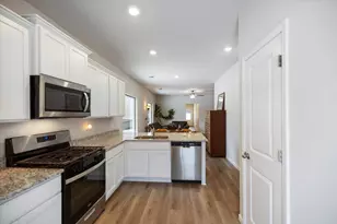 311 Redwood St N, Cambridge, MN 55008 - Photo 4