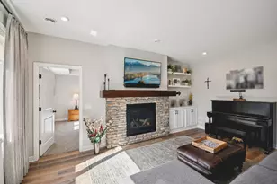 1976 Mulberry Ln, Carver, MN 55315 - Photo 10