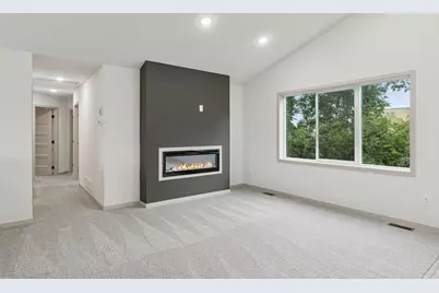 21423 Cottonwood Street NW, Oak Grove, MN 55448 - Photo 12