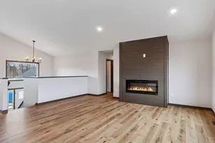 21423 Cottonwood St NW, Oak Grove, MN 55448 - Photo 10