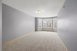 8014 Golden Valley Rd, Golden Valley, MN 55427 - Photo 24