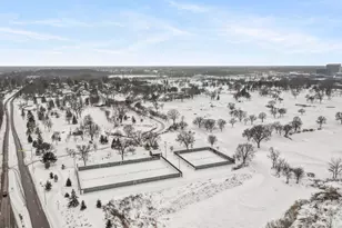 8014 Golden Valley Rd, Golden Valley, MN 55427 - Photo 34