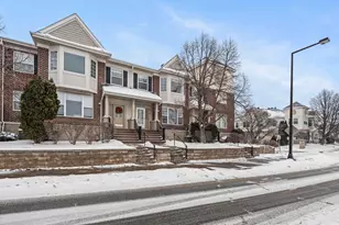 8014 Golden Valley Rd, Golden Valley, MN 55427 - Photo 4