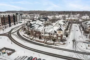 8014 Golden Valley Rd, Golden Valley, MN 55427 - Photo 8