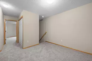 8014 Golden Valley Rd, Golden Valley, MN 55427 - Photo 30