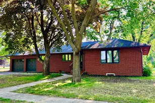 424 S Gaulke St, Appleton, MN 56208 - Photo 2