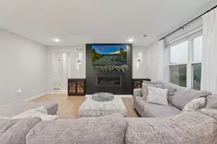 6219 Highland Hills Ln S, Cottage Grove, MN 55016 - Photo 4