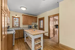 1121 Hague Ave, Saint Paul, MN 55104 - Photo 22