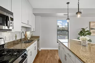 317 Groveland Ave, Minneapolis, MN 55403 - Photo 10