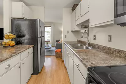 1643 Dunlap Street N #4, Saint Paul, MN 55108 - Photo 6