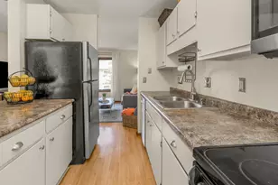 1643 Dunlap St N, Saint Paul, MN 55108 - Photo 6