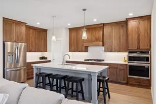 2985 Thompson Dr, River Falls, WI 54022 - Photo 16