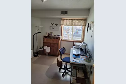 912 Hawthorne Street #104, Alexandria, MN 56308 - Photo 8