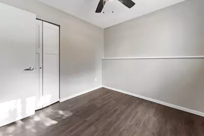 571 N Montgomery Avenue, Le Center, MN 56057 - Photo 16