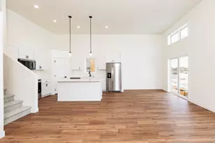 3734 33rd St S, Moorhead, MN 56560 - Photo 4