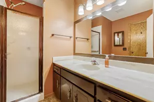 6467 13th St N, Oakdale, MN 55128 - Photo 16