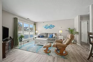 6165 Chasewood Pkwy, Minnetonka, MN 55343 - Photo 4