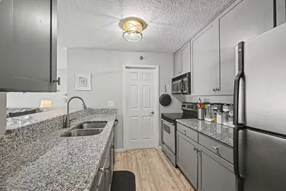 6165 Chasewood Parkway #1, Minnetonka, MN 55343 - Photo 10