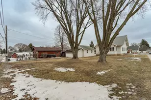 666 St Charles Ave, Saint Charles, MN 55972 - Photo 20