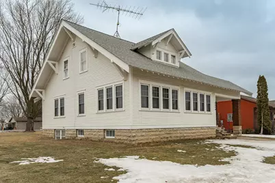 666 Saint Charles Avenue, Saint Charles, MN 55972 - Photo 2