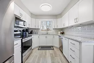 5422 35th St S, Fargo, ND 58104 - Photo 8