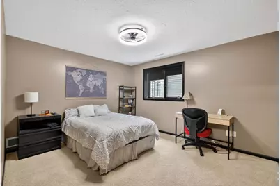 1408 27th Street SW, Austin, MN 55912 - Photo 42