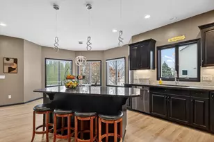 1408 27th St SW, Austin, MN 55912 - Photo 12