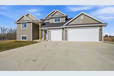 1801 13th Avenue NE, Austin, MN 55912 - Photo 2