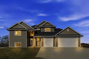 1801 13th Ave NE, Austin, MN 55912 - Photo 1