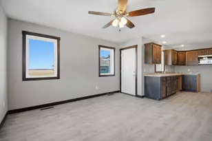 1801 13th Ave NE, Austin, MN 55912 - Photo 12