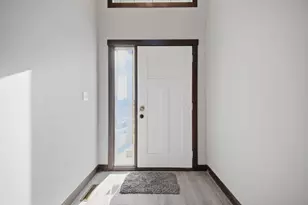 1801 13th Ave NE, Austin, MN 55912 - Photo 6