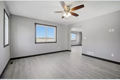 1801 13th Avenue NE, Austin, MN 55912 - Photo 10