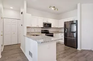 18289 Kerrville Trail, Lakeville, MN 55044 - Photo 6