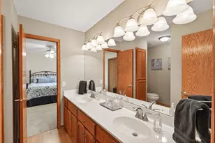 10500 57th Pl N, Plymouth, MN 55442 - Photo 34