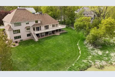 11824 Welters Way, Eden Prairie, MN 55347 - Photo 4