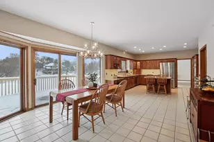 11824 Welters Way, Eden Prairie, MN 55347 - Photo 14